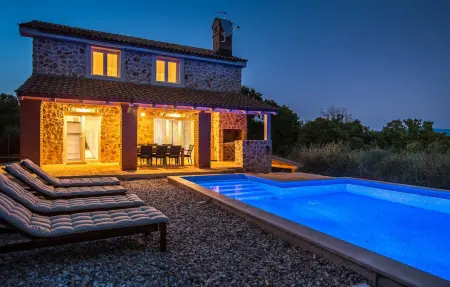 Location Maison à Krk 8 personnes