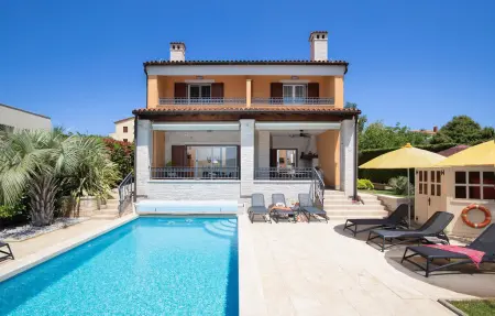 Location Maison à Pula 8 personnes