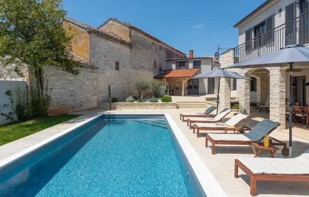 Location Maison à Svetvincenat 8 personnes