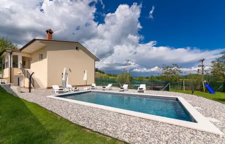 Location Maison à Buzet 10 personnes