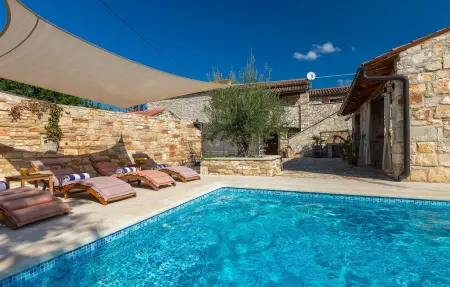 Location Maison à Marcana 8 personnes