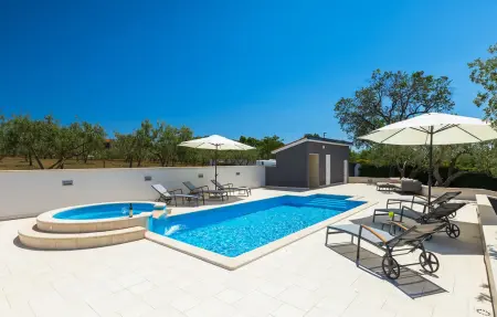 Location Maison à Pula 8 personnes