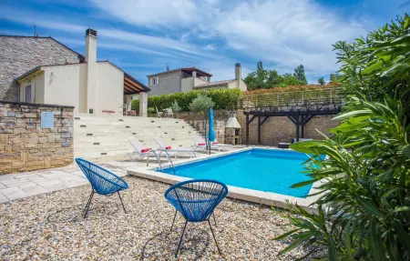 Location Maison à Buje 6 personnes