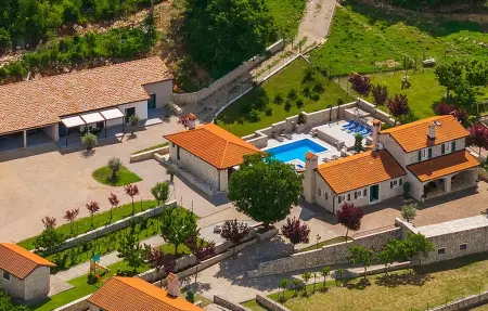 Location Maison à Krsan 10 personnes