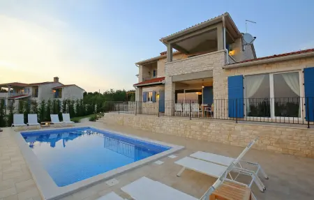 Location Maison à Porec 10 personnes