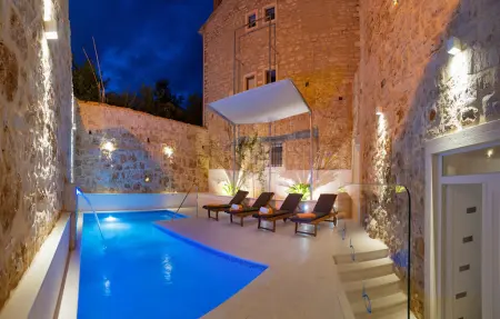 Location Maison à Brac 9 personnes