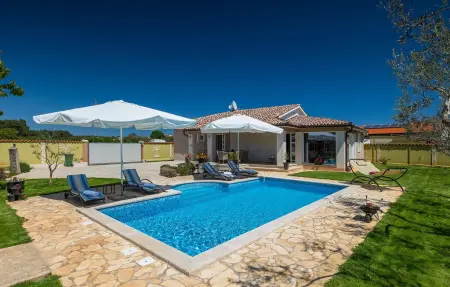 Location Maison à Pula 9 personnes