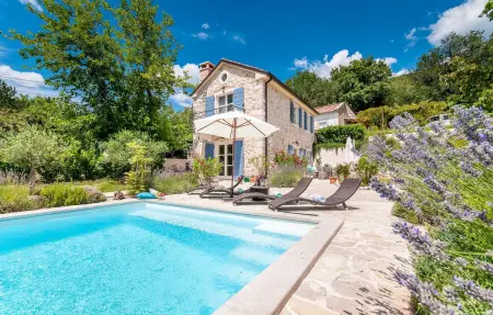 Location Maison à Bribir 4 personnes