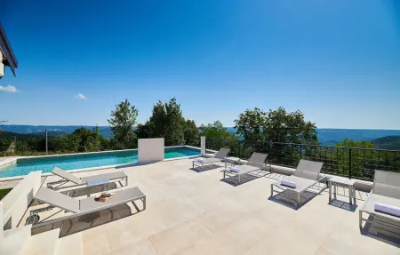 Location Maison à Oprtalj 8 personnes