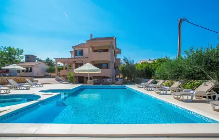 Location Maison à Zadar 10 personnes