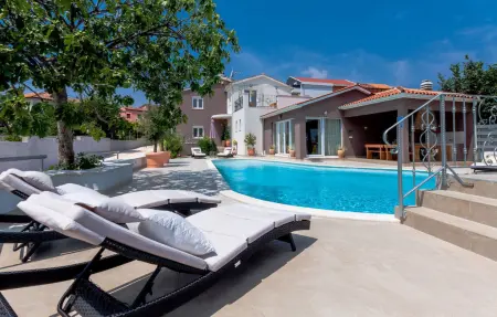 Location Maison à Medulin 10 personnes