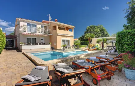 Location Maison à Pula 12 personnes