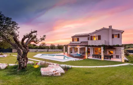 Location Maison à Porec 12 personnes