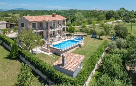 Location Maison à Novaki Motovunski 10 personnes