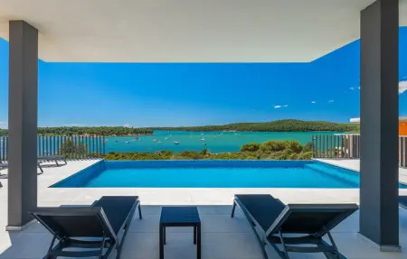 Location Maison à Medulin 8 personnes