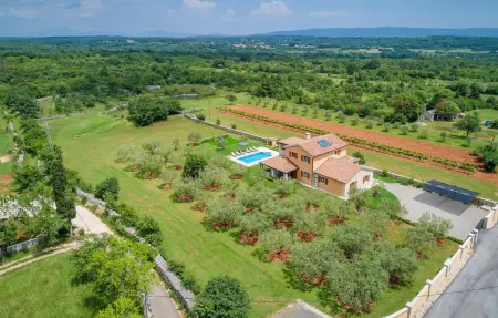 Location Maison à Marcana 8 personnes