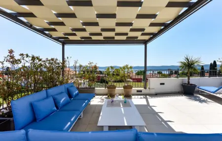 Location Maison à Sveti Filip i Jakov 12 personnes