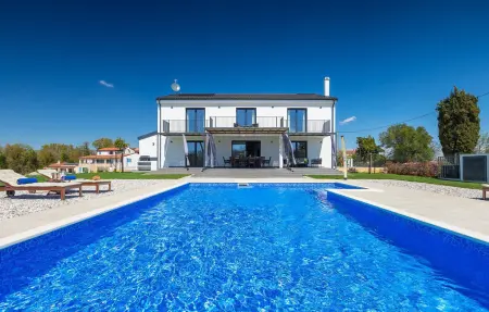 Location Maison à Medulin 10 personnes