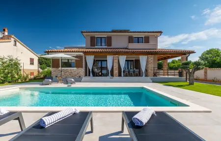 Location Maison à Galizana 6 personnes