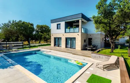 Location Maison à Vrana 6 personnes