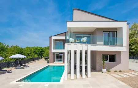 Location Maison à Garica 8 personnes