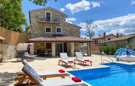 Location Maison à Buzet 8 personnes