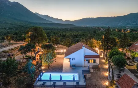 Location Maison à Rascane 6 personnes