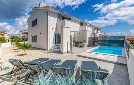 Location Maison à Liznjan 6 personnes