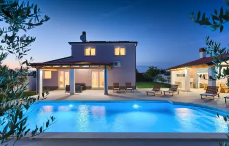 Location Maison à Pula 9 personnes