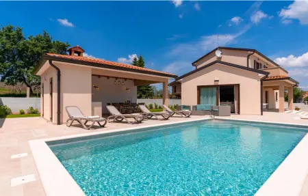 Location Maison à Vizinada 8 personnes