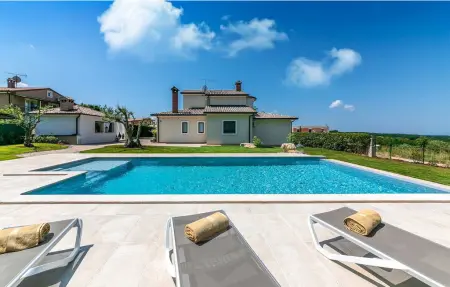 Location Maison à Vizinada 7 personnes