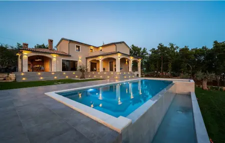 Location Maison à Vizinada 9 personnes