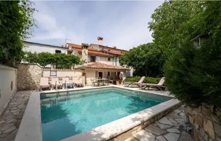 Location Maison à Krsan 7 personnes