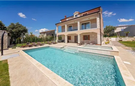 Location Maison à Kastelir Labinci 8 personnes