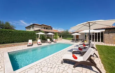 Location Maison à Buje 8 personnes