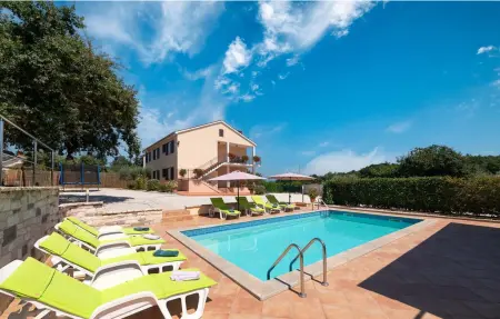 Location Maison à Vizinada 10 personnes