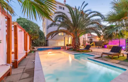 Location Maison à Zadar 16 personnes