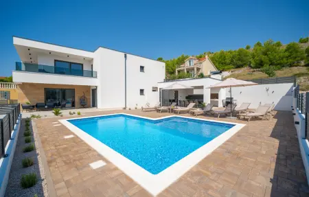 Location Maison à Zaboric 8 personnes