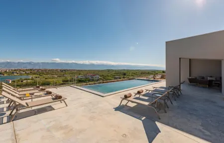 Location Maison à Povljana 8 personnes