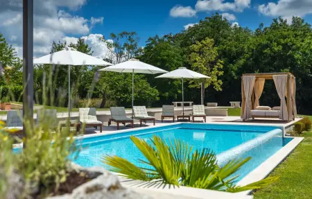 Location Maison à Tinjan 8 personnes