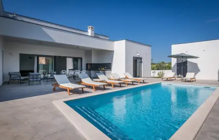 Location Maison à Pula 8 personnes