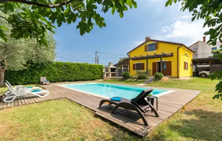 Location Maison à Kastel 6 personnes