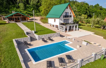 Location Maison à Musaluk 10 personnes