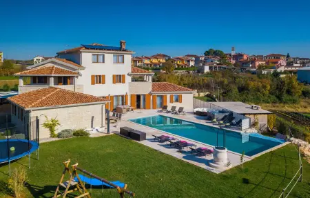 Location Maison à Novigrad 14 personnes