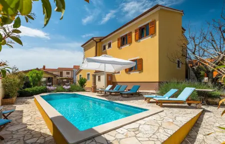 Location Maison à Pula 14 personnes