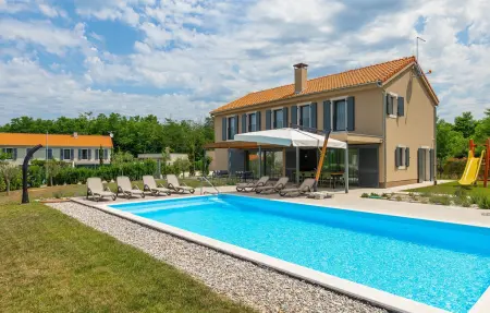 Location Maison à Vizinada 8 personnes