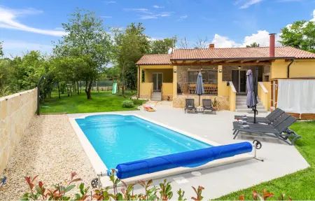 Location Maison à Debeljuhi 8 personnes