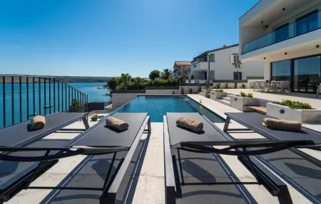 Location Maison à Posedarje 8 personnes