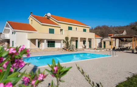 Location Maison à Vinjani Donji 8 personnes