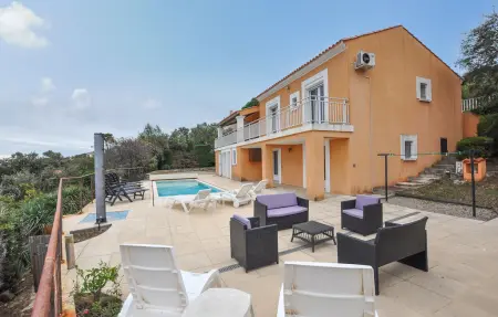 Location Maison à Roquebrune sur Argens 12 personnes